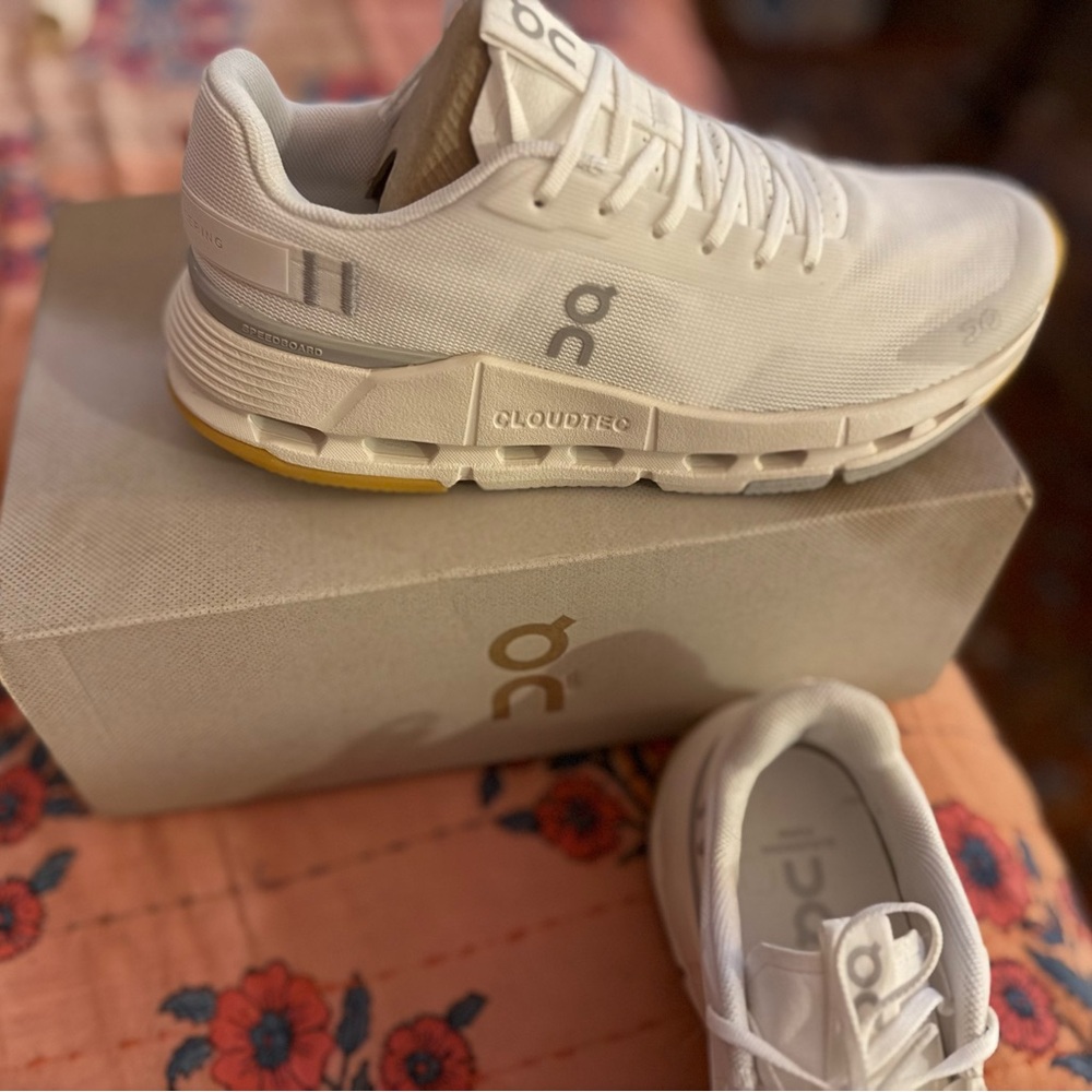 On Cloudnova Form 2 Sneaker white/ivory
